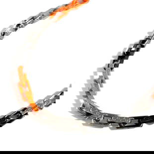 Louis Vuitton Monogram Collier Chain Necklace 53cm for Men and Women: Louis Vuitton Monogram Collier Chain Necklace 53cm for Men and Women Elevate your style with this exquisite Louis Vuitton Collier Chain Necklace, designed for both men and women. Crafted from high-qua