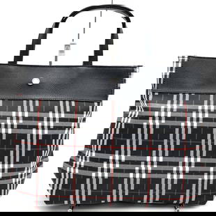 Burberry London Nova Check Black Nylon Leather Tote Bag 24x32x11cm: Burberry London Nova Check Black Nylon Leather Tote Bag 24x32x11cm Elevate your style with this Burberry London Nova Check Tote Bag, crafted from durable nylon leather in a sleek black finish. This