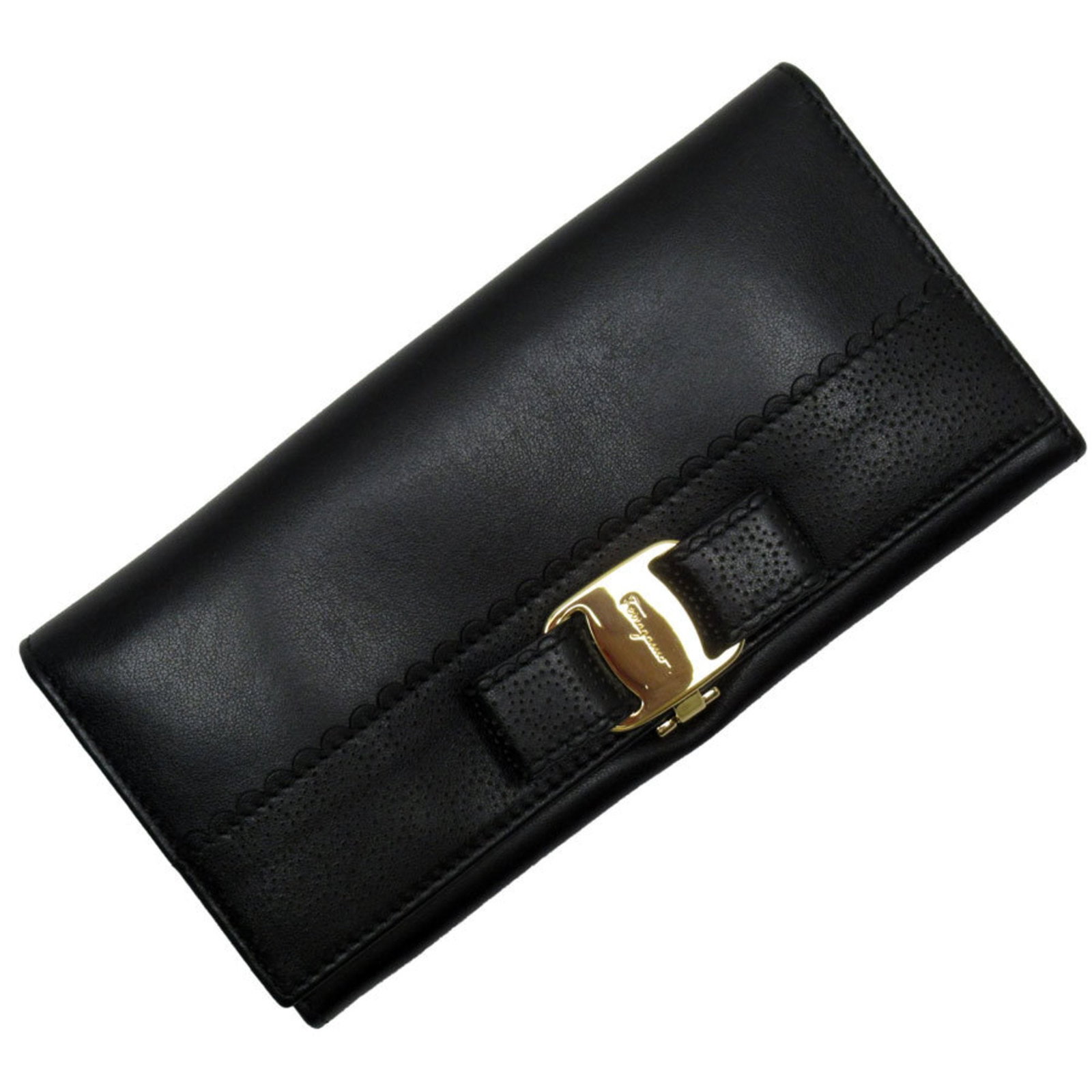 Salvatore Ferragamo Black Vara Ribbon Bi-fold Leather Wallet 3.93 x 7.48 x 0.78: Salvatore Ferragamo Black Vara Ribbon Bi-fold Leather Wallet 3.93 x 7.48 x 0.78 Introducing the Salvatore Ferragamo Vara Ribbon Leather Bi-fold Long Wallet, a sophisticated accessory for women. Crafte