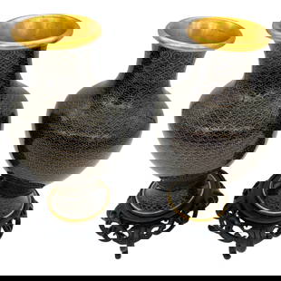 Chinese Cloisonne Vases Set of 2 Black Gilt Fish Scale with Stands 1980s: Chinese Cloisonne Vases Set of 2 Black Gilt Fish Scale with Stands 1980s This exquisite pair of Chinese black and gilt brass fish scale cloisonne vases, crafted in the 1980s, showcases a harmonious bl