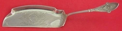 Tiffany & Co. Italian Sterling Silver Crumber 12 3/8" Brite-Cut: Tiffany & Co. Italian Sterling Silver Crumber 12 3/8" Brite-Cut This stunning crumber from Tiffany & Co. showcases the exquisite Italian pattern, crafted from high-quality sterling silver. Measuring 1