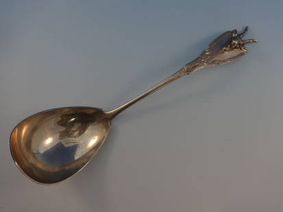 Albert Coles Saxon Stag Sterling Silver Gravy Ladle 8.5" Natural Deer Motif: Albert Coles Saxon Stag Sterling Silver Gravy Ladle 8.5" Natural Deer Motif This exquisite Saxon Stag gravy ladle, crafted by Albert Coles, showcases a stunning natural deer motif, epitomizing the cra
