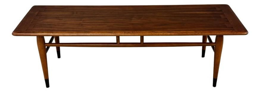 1970s Lane Acclaim Walnut Coffee Table USA Mid Century Modern: 1970s Lane Acclaim Walnut Coffee Table USA Mid Century Modern This exquisite mid-century modern coffee table, crafted by Lane Acclaim in the 1970s, showcases a stunning walnut and ash design. Professi