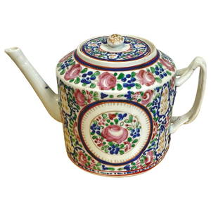 18th Century Chinese Export Famille Rose Tea Pot Hand-Painted Porcelain