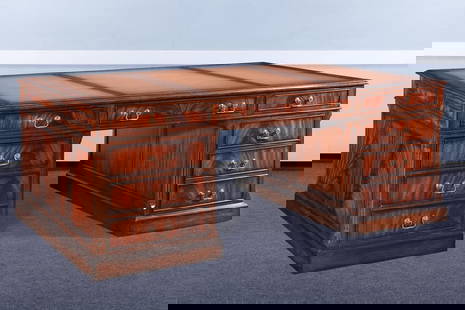 Elegant English Style Regency Desk with Leather Top and Filing Drawers: Elegant English Style Regency Desk with Leather Top and Filing Drawers Introducing the Elegant Regency Desk, a stunning piece crafted in the timeless English style. This desk features a luxurious leat