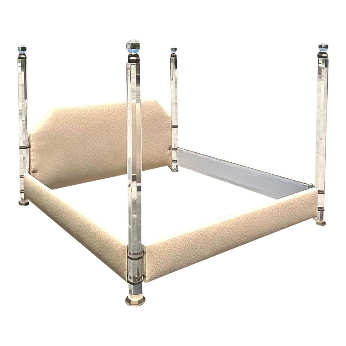 Vintage Contemporary Lucite Four Poster King Bed: Vintage Contemporary Lucite Four Poster King Bed Discover this stunning vintage Contemporary King bed frame, featuring a unique lucite four-poster design complemented by heavy brass details. The facet