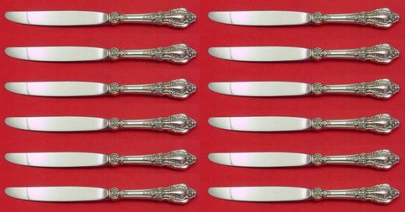 Lunt Eloquence Sterling Silver Knife Set of 12 Modern 9 1/8 inch: Lunt Eloquence Sterling Silver Knife Set of 12 Modern 9 1/8 inch Enhance your dining experience with this elegant set of 12 regular knives from the Eloquence pattern by Lunt. Crafted from high-quality