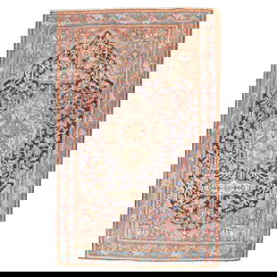 Early 20th Century Antique Persian Sarouk Fereghan Rug Hand-Knotted Wool 4'4 x 6'10: Early 20th Century Antique Persian Sarouk Fereghan Rug Hand-Knotted Wool 4'4 x 6'10 Discover the elegance of this Antique Persian Sarouk Fereghan Rug, an authentic piece dating back to the early 20th