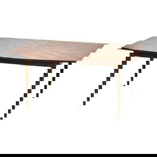 1960s Thomasville Walnut Dining Table with Rosewood Inlay 62x40: 1960s Thomasville Walnut Dining Table with Rosewood Inlay 62x40 A mid century modern walnut dining table with rosewood x inlay made by Thomasville Furniture. Professionally refinished. 62" wide. 40" d