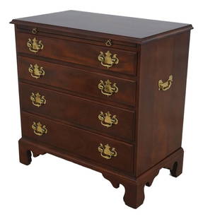 Stickley Mahogany Bachelor Chest Server Chippendale Style Brass Hardware: Stickley Mahogany Bachelor Chest Server Chippendale Style Brass Hardware This Stickley Mahogany Bachelor Chest Server, dating back to circa 1995, showcases exquisite craftsmanship with its dovetailed