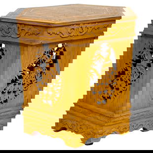 Aesthetic Movement Pedestal Side Table with Peacock Motif 1880s: Aesthetic Movement Pedestal Side Table with Peacock Motif 1880s This exquisite diminutive American Aesthetic Movement pedestal side table features a captivating peacock motif. Crafted in the late 19th