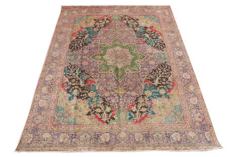 Vintage Multi-Color Persian Rug 9.5 x 12.7 ft Green Center: Vintage Multi-Color Persian Rug 9.5 x 12.7 ft Green Center Enhance your living space with this stunning vintage Persian rug, featuring a beautiful green center surrounded by multi-color patterns. Meas