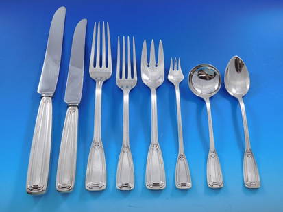 Tiffany & Co. Saint Dunstan Sterling Silver Flatware Set 96 pcs: Tiffany & Co. Saint Dunstan Sterling Silver Flatware Set 96 pcs Presenting the exquisite Saint Dunstan flatware set by Tiffany & Co., crafted from high-quality sterling silver. This remarkable collect