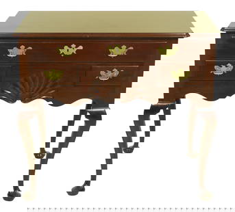 Kittinger HN-22 Mahogany Lowboy 35w x 20d x 31.5h Hand-Carved Shell Motif: Kittinger HN-22 Mahogany Lowboy 35w x 20d x 31.5h Hand-Carved Shell Motif This Kittinger HN-22 Historic Newport Mahogany Lowboy showcases a beautiful reddish mahogany finish, reflecting its approximat