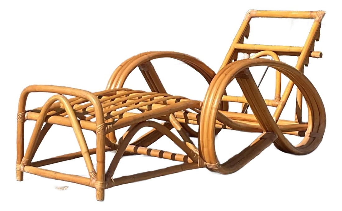 Vintage Coastal Rattan Chaise Lounge with Curved Design: Vintage Coastal Rattan Chaise Lounge with Curved Design Experience timeless elegance with this stunning vintage coastal bent rattan chaise lounge. Crafted from beautifully curved rattan, it embodies e