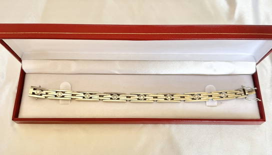 14K White Gold Diamond Bracelet 8 Diamonds 0.40ct 48g: 14K White Gold Diamond Bracelet 8 Diamonds 0.40ct 48g This stunning 14K white gold diamond bracelet showcases exquisite craftsmanship and design. Measuring approximately 7.50" in length and 0.30" in w