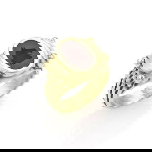 Kieselstein-Cord 18k Yellow Gold Horse Gem Intaglio Signet Ring Size 6: Kieselstein-Cord 18k Yellow Gold Horse Gem Intaglio Signet Ring Size 6 Elevate your jewelry collection with the Kieselstein-Cord Horse Gem Intaglio Signet Ring, crafted in luxurious 18k yellow gold. T