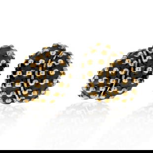 David Webb Platinum 18K Yellow Gold Black Enamel Clip Earrings 27mm x 22mm: David Webb Platinum 18K Yellow Gold Black Enamel Clip Earrings 27mm x 22mm Elevate your accessory game with these stunning David Webb earrings, crafted from a luxurious combination of platinum and 18K