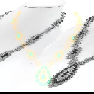 David Webb Vintage Necklace Platinum 18K Yellow Gold Emerald Diamond 23 Cts: David Webb Vintage Necklace Platinum 18K Yellow Gold Emerald Diamond 23 Cts Experience the allure of this stunning David Webb vintage necklace, expertly crafted from platinum and 18K yellow gold. This