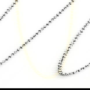 David Yurman Sterling Silver 3.5mm Box Link Chain 22.5in: David Yurman Sterling Silver 3.5mm Box Link Chain 22.5in This exquisite David Yurman chain is crafted from high-quality sterling silver, showcasing a polished finish. The chain features a robust 3.5mm