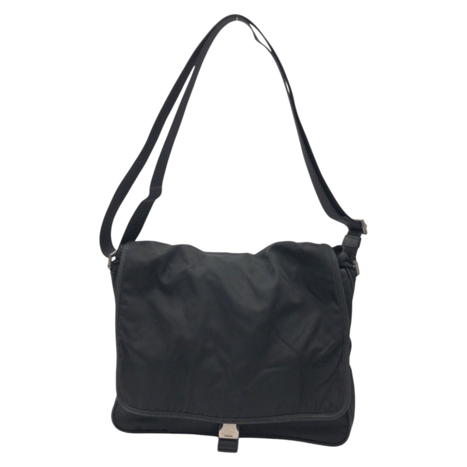 Prada Tessuto Triangle Logo Black Nylon Messenger Shoulder Bag: Prada Tessuto Triangle Logo Black Nylon Messenger Shoulder Bag This Prada Tessuto Triangle Logo Shoulder Bag is crafted from durable black nylon, making it perfect for everyday use. Designed as a unis