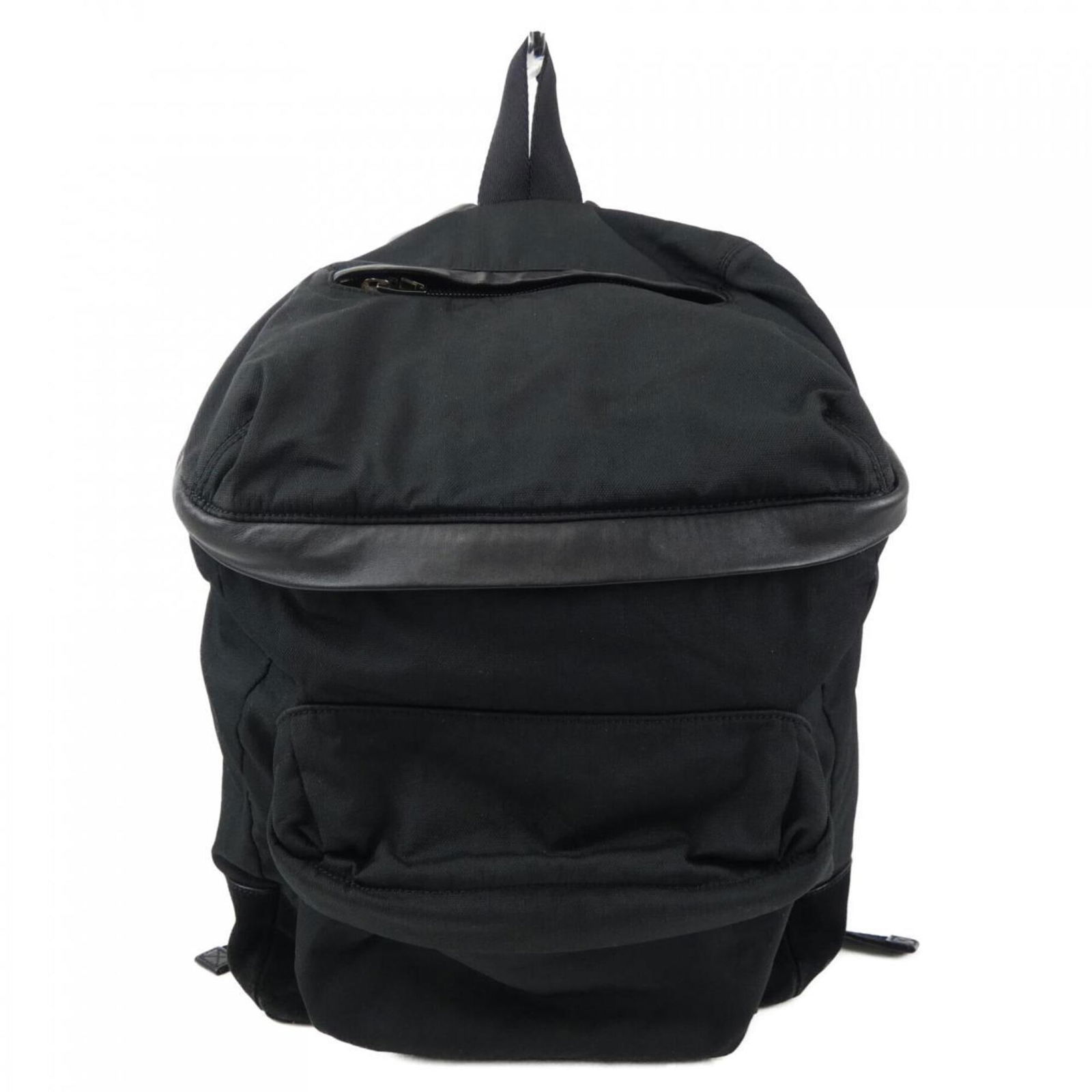 Alexander Wang Women Black Backpack 44cm x 30cm x 19cm: Alexander Wang Women Black Backpack 44cm x 30cm x 19cm This stylish Alexander Wang backpack is perfect for women seeking both fashion and functionality. Crafted in a sleek black color, it features a p