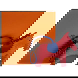 Hermes Rodeo PM Bag Charm Rose Azalee New in Box: Hermes Rodeo PM Bag Charm Rose Azalee New in Box Elevate your accessories with this exquisite Hermes Rodeo PM Bag Charm. Crafted in France, this rare and collectible charm features a vibrant combinati