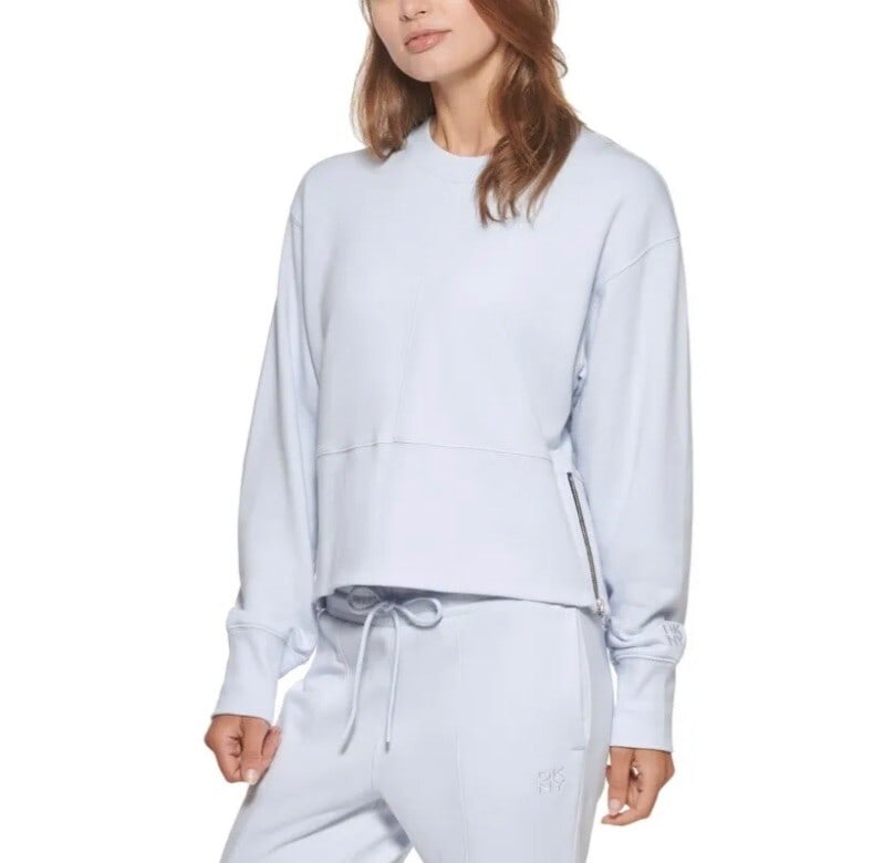 DKNY Sport Women's Fleece Activewear Cropped Pullover XS Halogen: DKNY Sport Women's Fleece Activewear Cropped Pullover XS Halogen Stay comfortable and stylish with this DKNY Sport Women's Fleece Cropped Crew Neck Pullover, designed for activewear enthusiasts. This