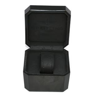 Authentic Breitling Bentley Presentation Box for Single Watch: Authentic Breitling Bentley Presentation Box for Single Watch Showcase your Breitling Bentley watch with this elegant presentation box. Designed specifically for a single watch, this box measures 6 x