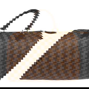 Louis Vuitton Speedy 30 Damier Handbag N41531 Vintage Duffle: Louis Vuitton Speedy 30 Damier Handbag N41531 Vintage Duffle This Louis Vuitton Damier Speedy 30 handbag is a stylish and timeless piece, perfect for everyday use. Crafted from high-quality leather Da