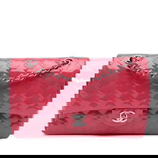 Chanel Medium Classic Pink Patent Double Flap Bag: Chanel Medium Classic Pink Patent Double Flap Bag This Chanel Medium Classic Patent Double Flap shoulder bag is crafted from quilted patent leather in a vibrant pink hue. It features elegant leather w
