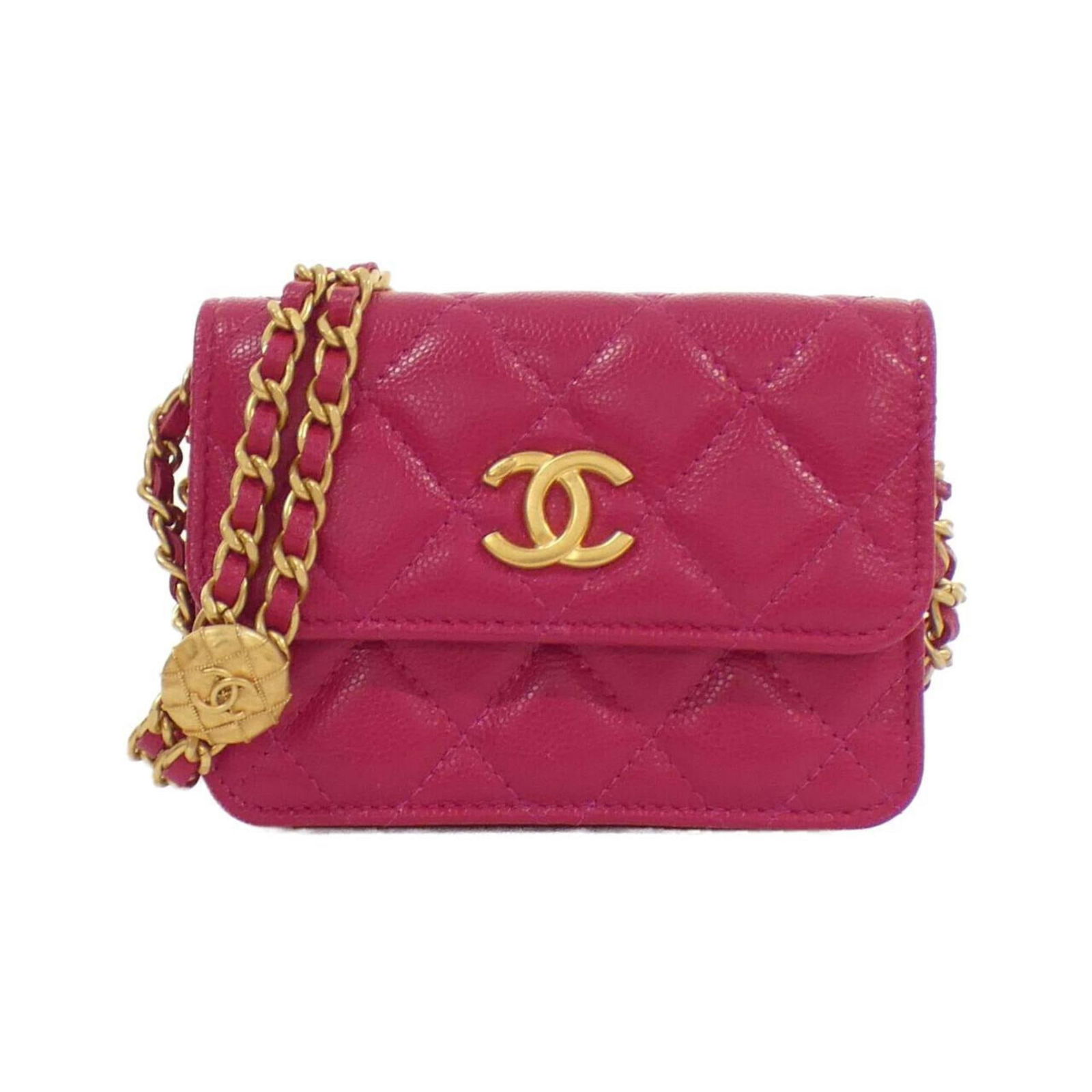 Chanel AP2857 Pink Grained Calfskin Chain Clutch for Women: Chanel AP2857 Pink Grained Calfskin Chain Clutch for Women Introducing the Chanel AP2857 Chain Clutch, a stylish accessory designed for women. This elegant clutch bag is crafted from high-quality grai
