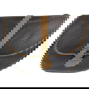 Christian Dior Vintage Brown Leather Honeycomb Shoulder Bag Women Gold Hardware: Christian Dior Vintage Brown Leather Honeycomb Shoulder Bag Women Gold Hardware Introducing a stunning vintage shoulder bag from Christian Dior, featuring a unique honeycomb pattern in rich brown leat