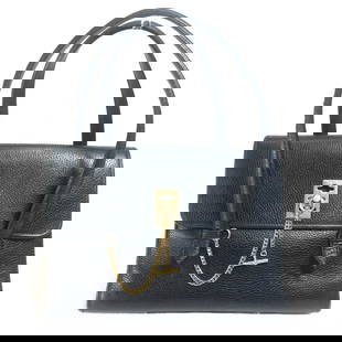 Celine Vintage Black Leather Tote Bag Women's Handbag 21cm x 30cm x 9cm: Celine Vintage Black Leather Tote Bag Women's Handbag 21cm x 30cm x 9cm This stylish Celine vintage tote bag is the perfect accessory for any occasion. Crafted from high-quality leather, it features a
