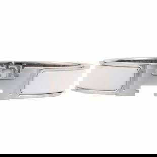 Hermes Click H Enamel Bangle Bracelet Silver White Women: Hermes Click H Enamel Bangle Bracelet Silver White Women This elegant Hermes Enamel Click H Bangle is a stunning charm bracelet designed for women. Crafted with a combination of enamel and metal, it f