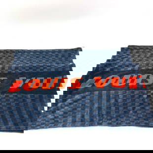 Louis Vuitton Damier Cobalt Dora Beach Towel 1.46m x 1.04m Cotton Navy Orange: Louis Vuitton Damier Cobalt Dora Beach Towel 1.46m x 1.04m Cotton Navy Orange Introducing the exquisite Louis Vuitton Damier Cobalt Dora Doubanda Lace Beach Towel, a luxurious addition to your beach e