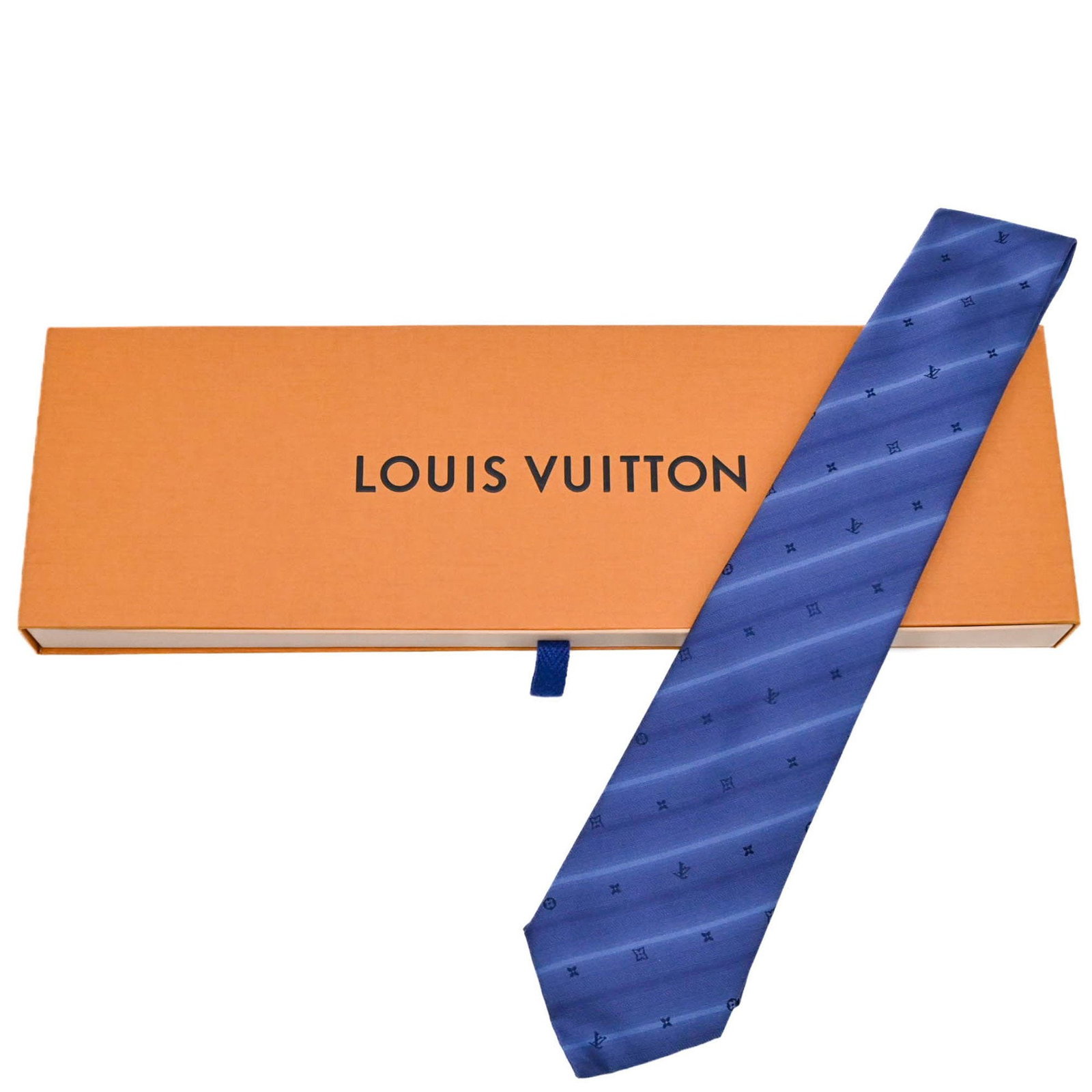 Louis Vuitton Men's Monogram Blue Silk Cravat Necktie M71686: Louis Vuitton Men's Monogram Blue Silk Cravat Necktie M71686 Elevate your formal attire with this exquisite Louis Vuitton Necktie Cravat. Designed for men, this cravat features a sophisticated blue co