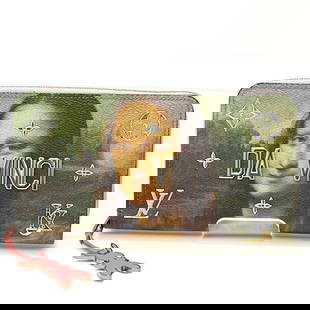 Louis Vuitton 2017 Mona Lisa Masters Zippy Wallet M64606 Unused Coated Canvas: Louis Vuitton 2017 Mona Lisa Masters Zippy Wallet M64606 Unused Coated Canvas The Louis Vuitton Mona Lisa Masters Collection 2017 Da Vinci Zippy Wallet is a stylish long wallet designed for women. Cra