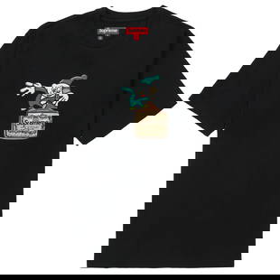Supreme Black Elf Short Sleeve Shirt Size Small: Supreme Black Elf Short Sleeve Shirt Size Small This Supreme Elf short-sleeve black shirt is a stylish addition to your wardrobe, perfect for casual outings or relaxed gatherings. Designed in a size s