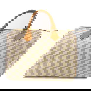 LOUIS VUITTON Speedy 30 Handbag N41533 Damier Azur White PVC Canvas: LOUIS VUITTON Speedy 30 Handbag N41533 Damier Azur White PVC Canvas This authentic LOUIS VUITTON Speedy 30 Handbag features a stylish Damier Azur pattern in white, crafted from durable PVC coated canv