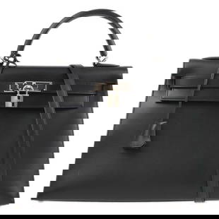 Hermes Kelly 32 Black Box Calf 2way Handbag with Silver Hardware: Hermes Kelly 32 Black Box Calf 2way Handbag with Silver Hardware Introducing the exquisite Hermes Black Box Calf Kelly 32 Sellier 2way Handbag, a perfect blend of elegance and functionality. This medi
