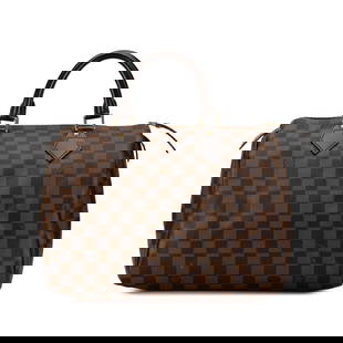 Louis Vuitton Damier Speedy 30 Handbag N41183 Brown Canvas 8.26' x 12' x 6.69': Louis Vuitton Damier Speedy 30 Handbag N41183 Brown Canvas 8.26' x 12' x 6.69' Introducing the Louis Vuitton Damier Speedy 30 Handbag, a stylish and iconic accessory for women. This handbag features t