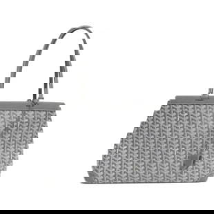 Goyard Belle Chasse Beyond PM Gray Coated Canvas Handbag: Goyard Belle Chasse Beyond PM Gray Coated Canvas Handbag This Goyard Belle Chasse Beyond PM Handbag is a stylish and functional accessory designed for women. Crafted from high-quality coated canvas in