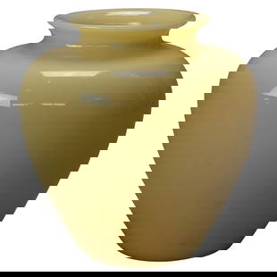 Steuben Arts and Crafts Ivory Art Glass Vase C1920 Original Label: Steuben Arts and Crafts Ivory Art Glass Vase C1920 Original Label This exquisite antique vase hails from the Arts and Crafts movement, showcasing the exceptional craftsmanship of Steuben Art Glass. Wi