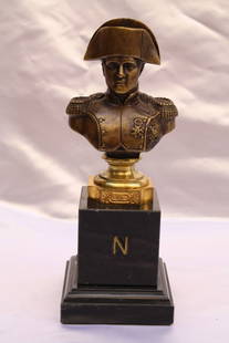 19th Century French Bronze Napoleon Sculpture on Marble Base: 19th Century French Bronze Napoleon Sculpture on Marble Base This exquisite late 19th century French bronze sculpture depicts Napoleon, expertly crafted with impressive detail and a rich patina. The p