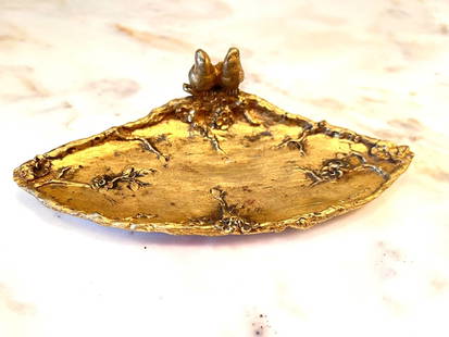 19th Century French Bronze Card Holder by Charles Louchet: 19th Century French Bronze Card Holder by Charles Louchet This exquisite 19th century French bronze card holder, crafted by the renowned artist Charles Louchet (1854-1936), showcases exceptional detai