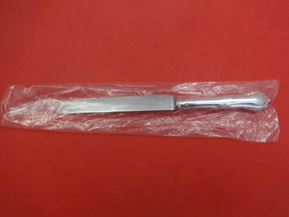 William Yeoward Hidcote Sterling Silver Dinner Knife 9 7/8 inches: William Yeoward Hidcote Sterling Silver Dinner Knife 9 7/8 inches Introducing the Hidcote Dinner Knife by William Yeoward, a stunning piece crafted from sterling silver. This knife features a hollow h