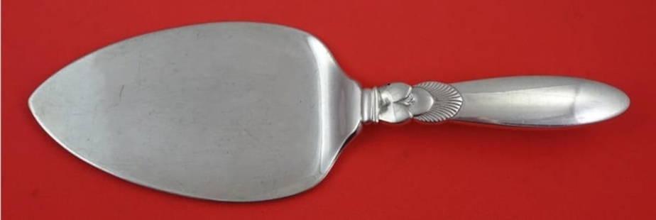 Georg Jensen Cactus Sterling Silver Pie Server 9 1/4 inch Art Deco Design: Georg Jensen Cactus Sterling Silver Pie Server 9 1/4 inch Art Deco Design This exquisite pie server from the renowned Cactus pattern by Georg Jensen features a stunning sterling silver construction, s