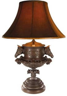 Elegant Equestrian Horse Head Table Lamp 28H Lodge Style: Elegant Equestrian Horse Head Table Lamp 28H Lodge Style Introducing the Elegantly Crafted Equestrian Table Lamp, a stunning addition to any lodge-style decor. This sculpture table lamp features a bea