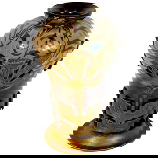 Loetz Art Nouveau Bronze Mounted Vase Made in Austria 7 in: Loetz Art Nouveau Bronze Mounted Vase Made in Austria 7 in This exquisite Art Nouveau vase showcases a stunning combination of art glass and bronze, reflecting the elegance of the early 20th century.